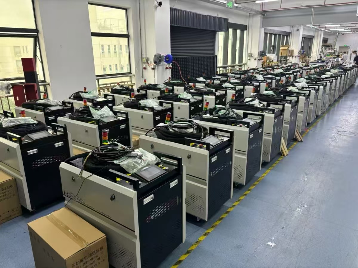 ¿Por qué nuestras máquinas de soldadura se adaptan perfectamente al mercado americano? ¡Soluciones localizadas para una producción eficiente!
